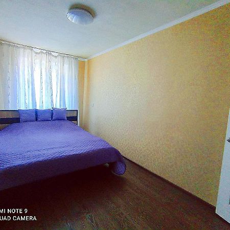 Центр Автовокзал 2 Кв Apartaments Dnipro Exteriör bild
